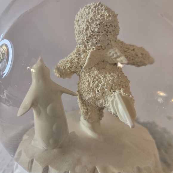 Department 56 Snowbabies Musical Snow Globe W/Penguin Ice Skating To The Waltz - Picture 3 of 9